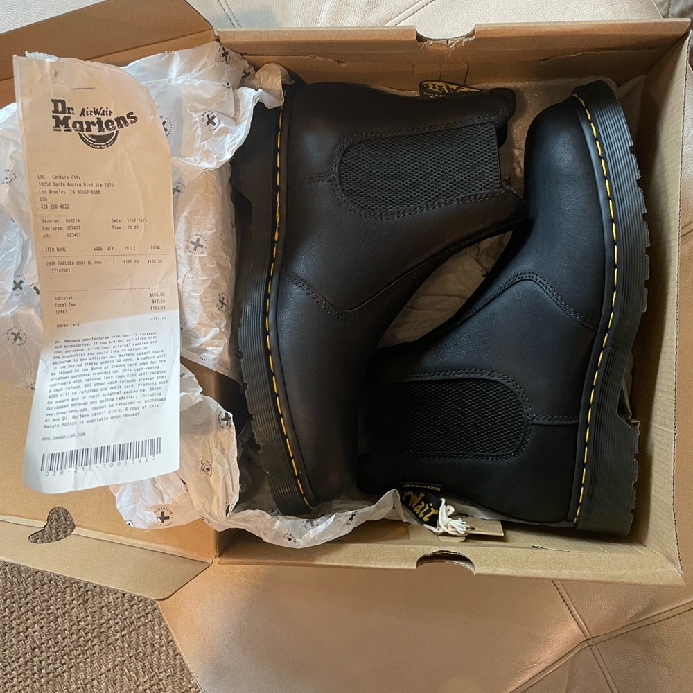 Brand NEW, never been used before Dr. Martens boots. Receipt and box available.